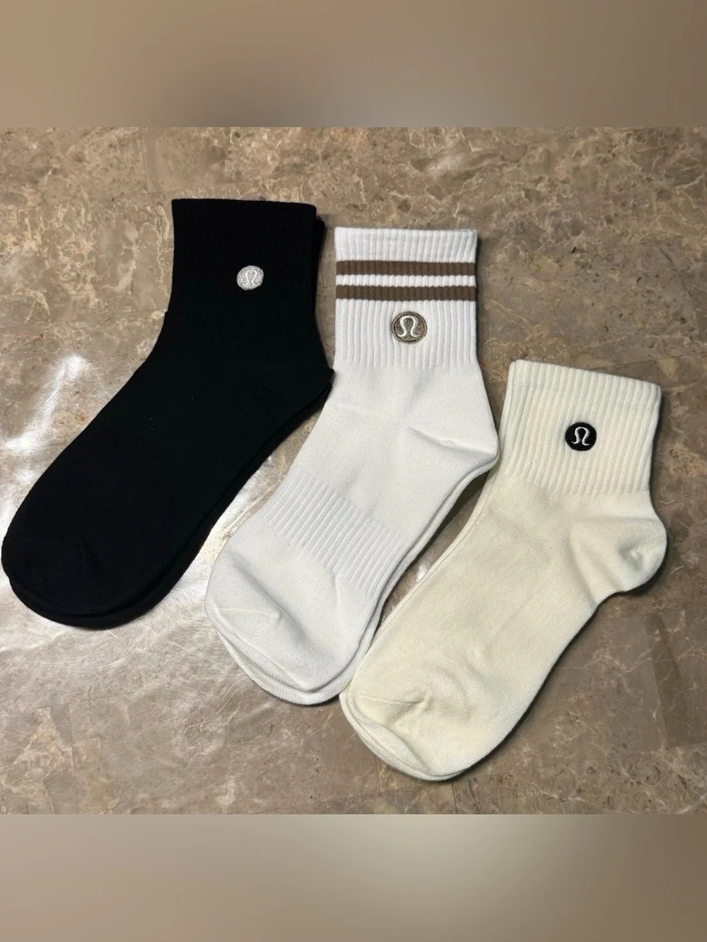New Women’s Lululemon Athletica Socks  3 pairs Size Medium  Socks stretch
